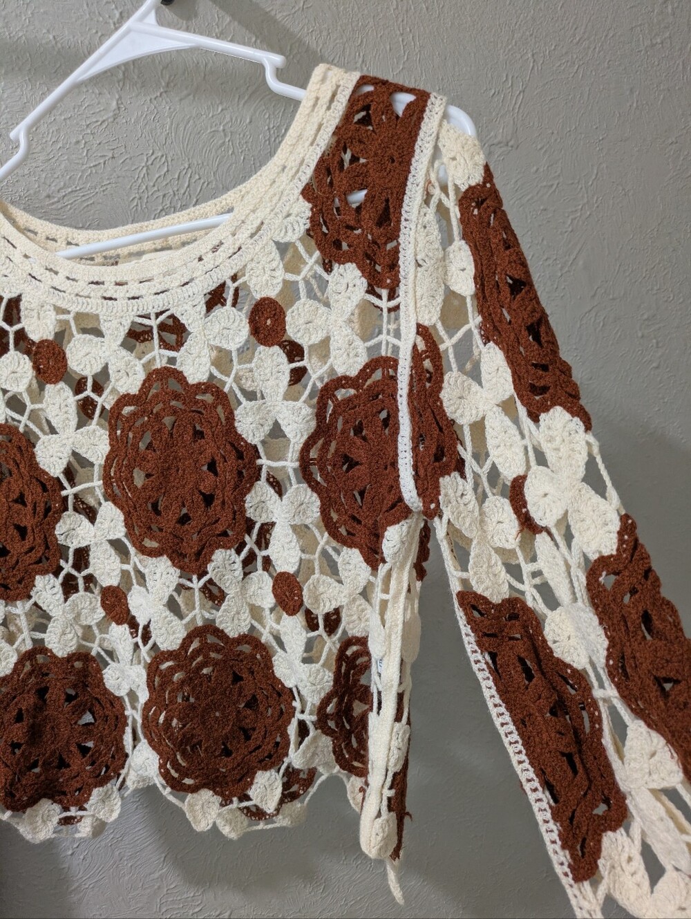 Rebellion Again Crochet Floral Long-Sleeve Crop Top - Cream & Brown